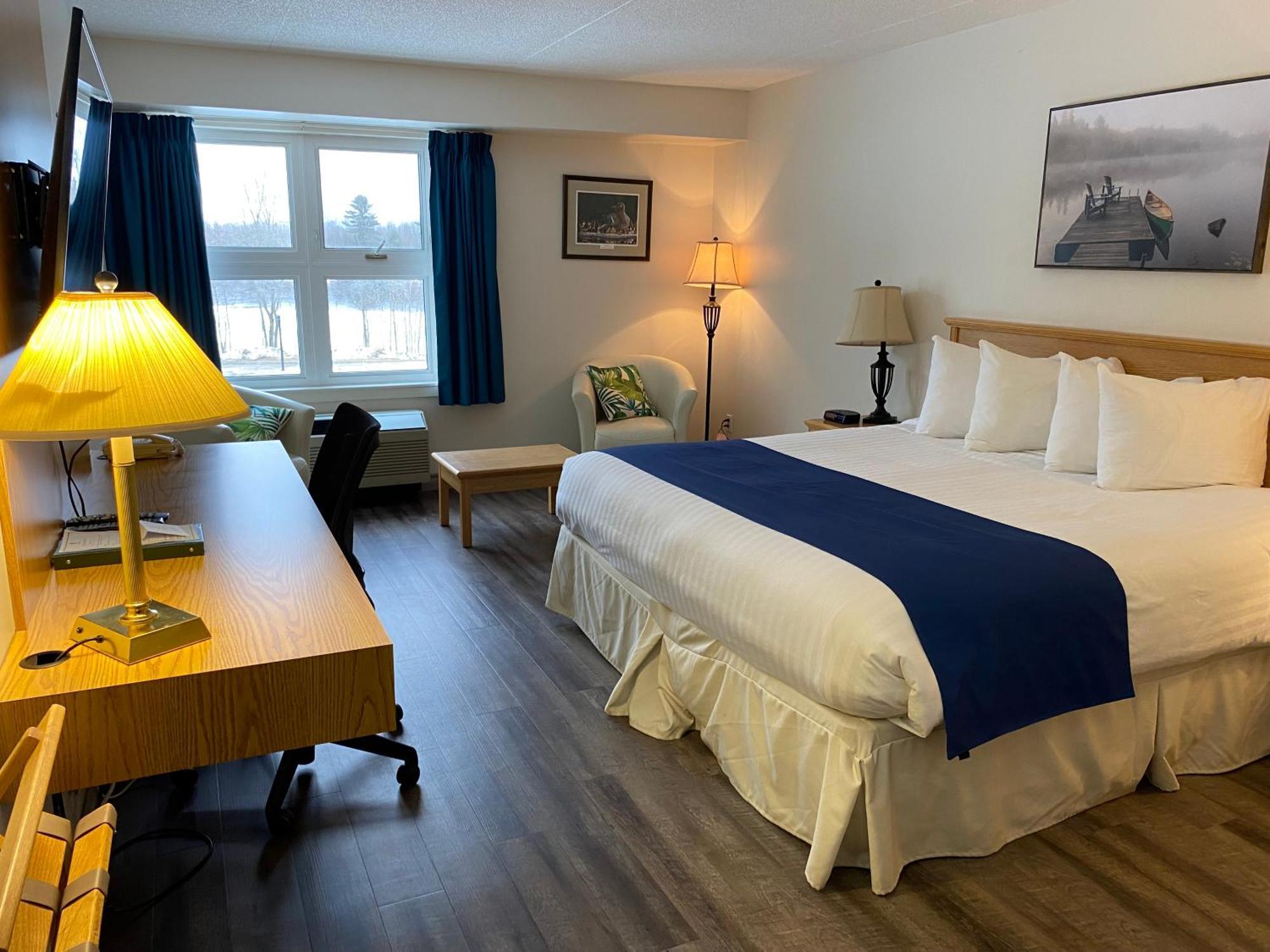 Chateau Logue Hotel Maniwaki Eksteriør billede